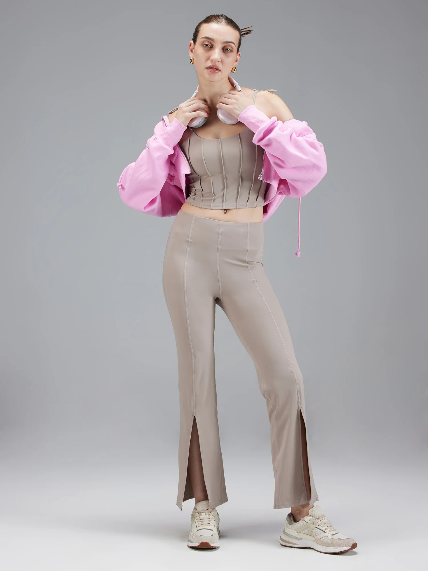 Beige Knot-Retro Set - Image 2