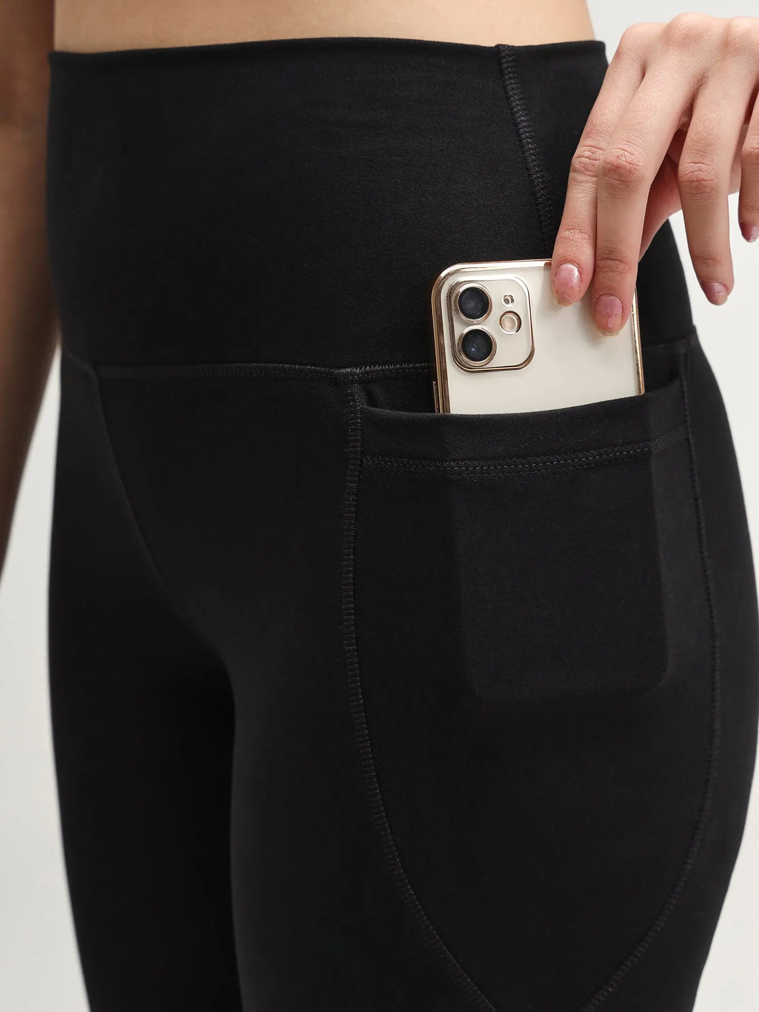 Belgrade Black Cava Sculpt Leggings - Image 8