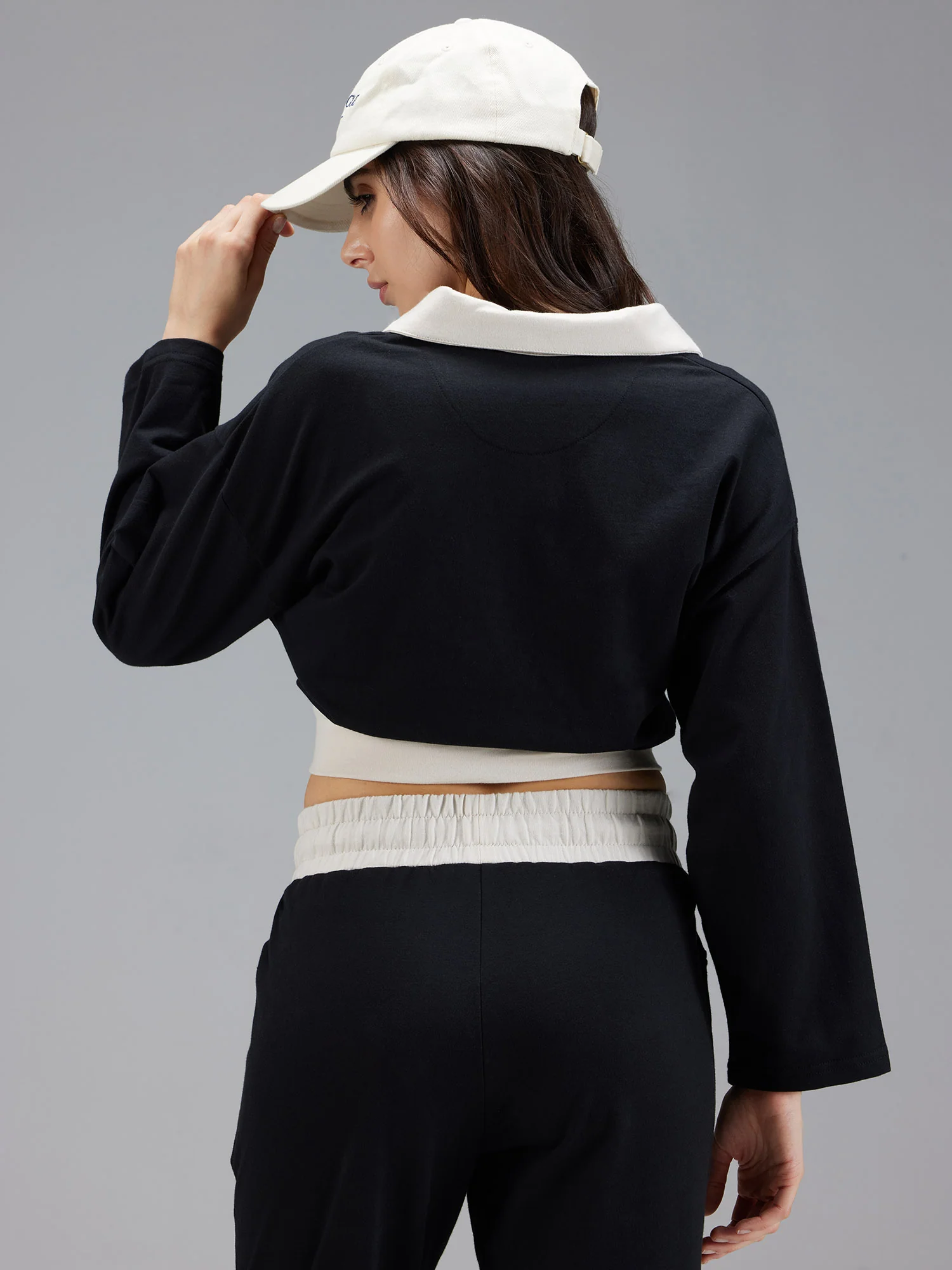 Black Boxy Weekend Set - Image 4