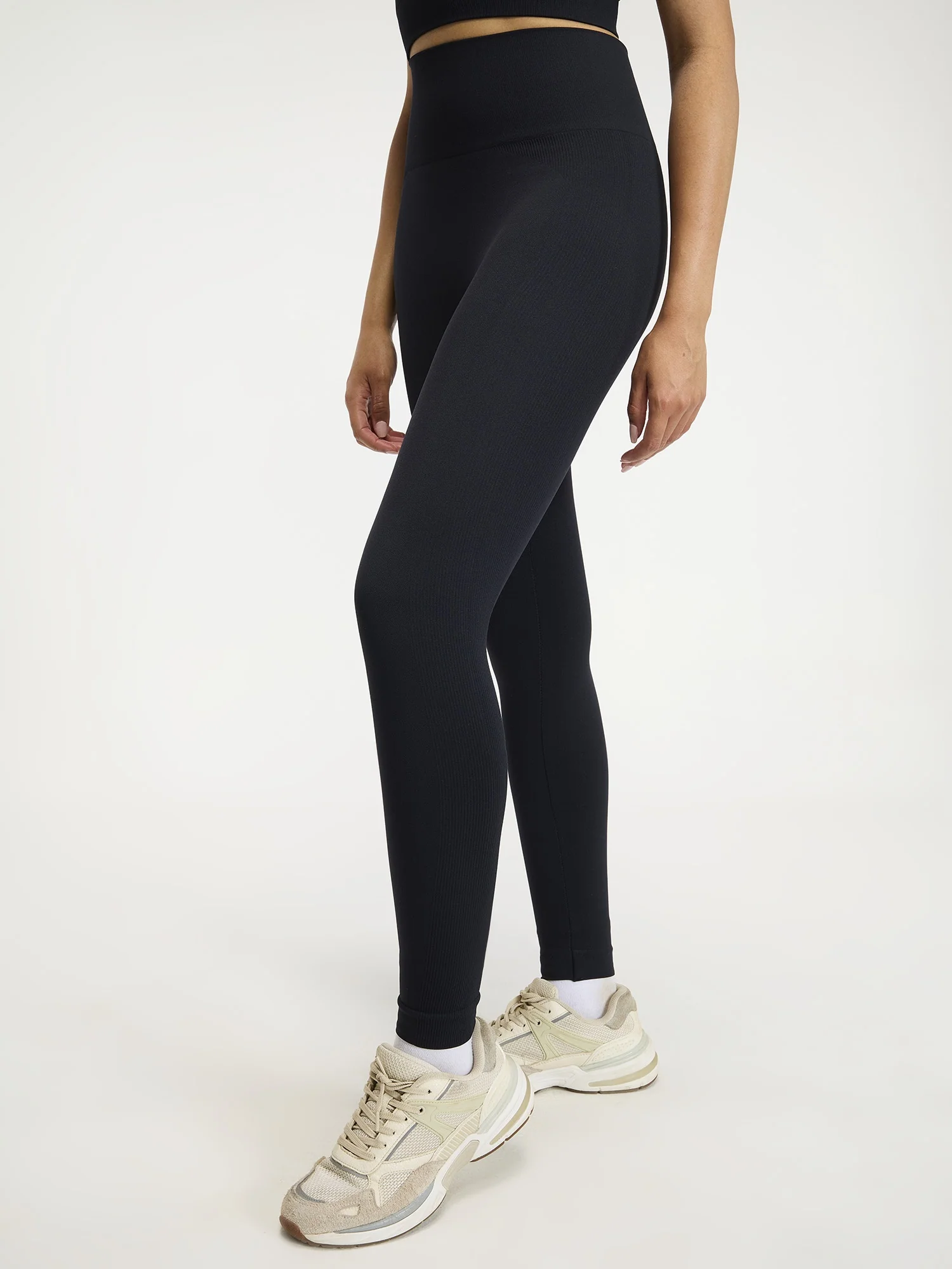 Black Sky-Rise Leggings - Image 6