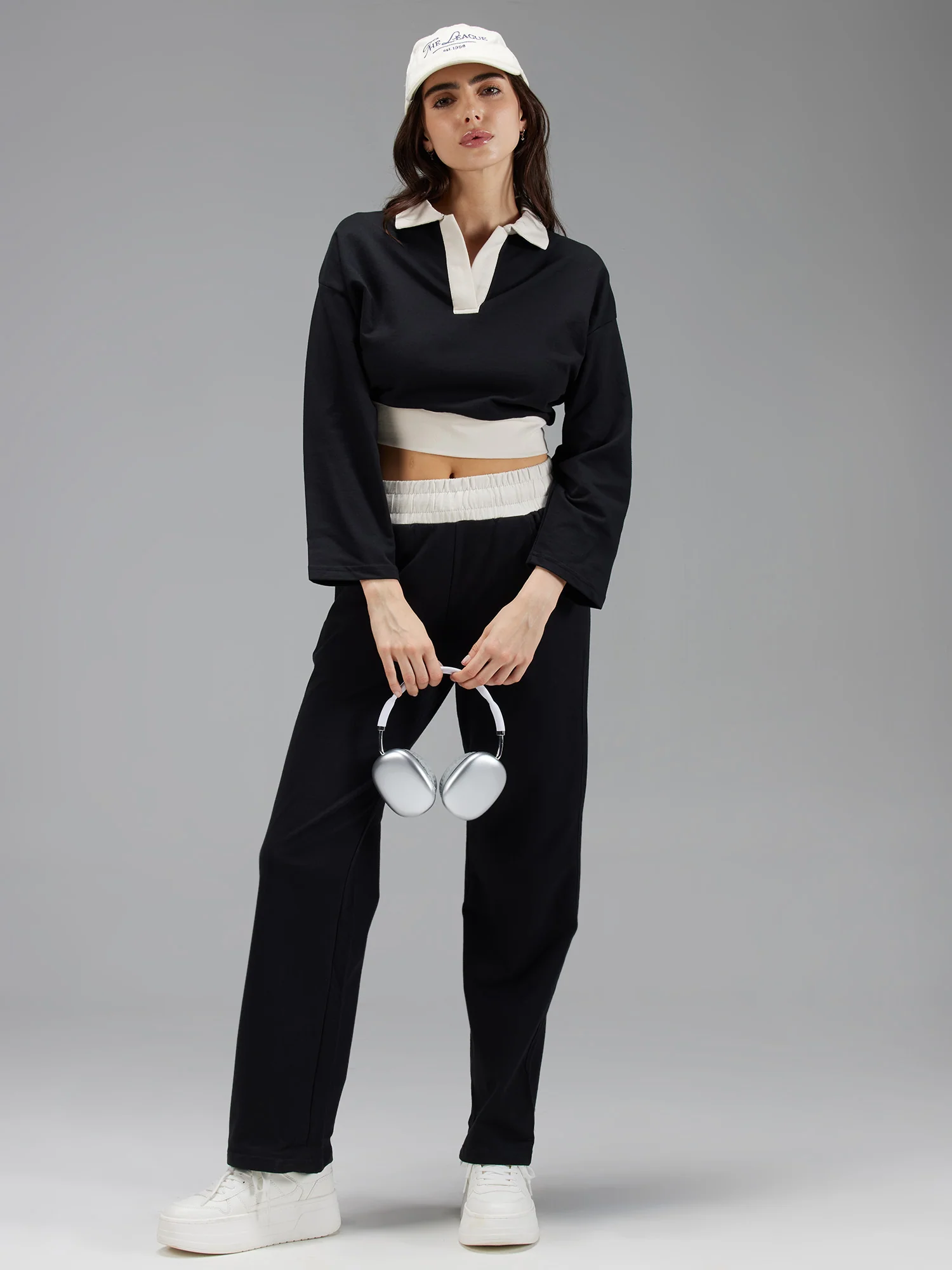 Black Weekend Joggers - Image 2