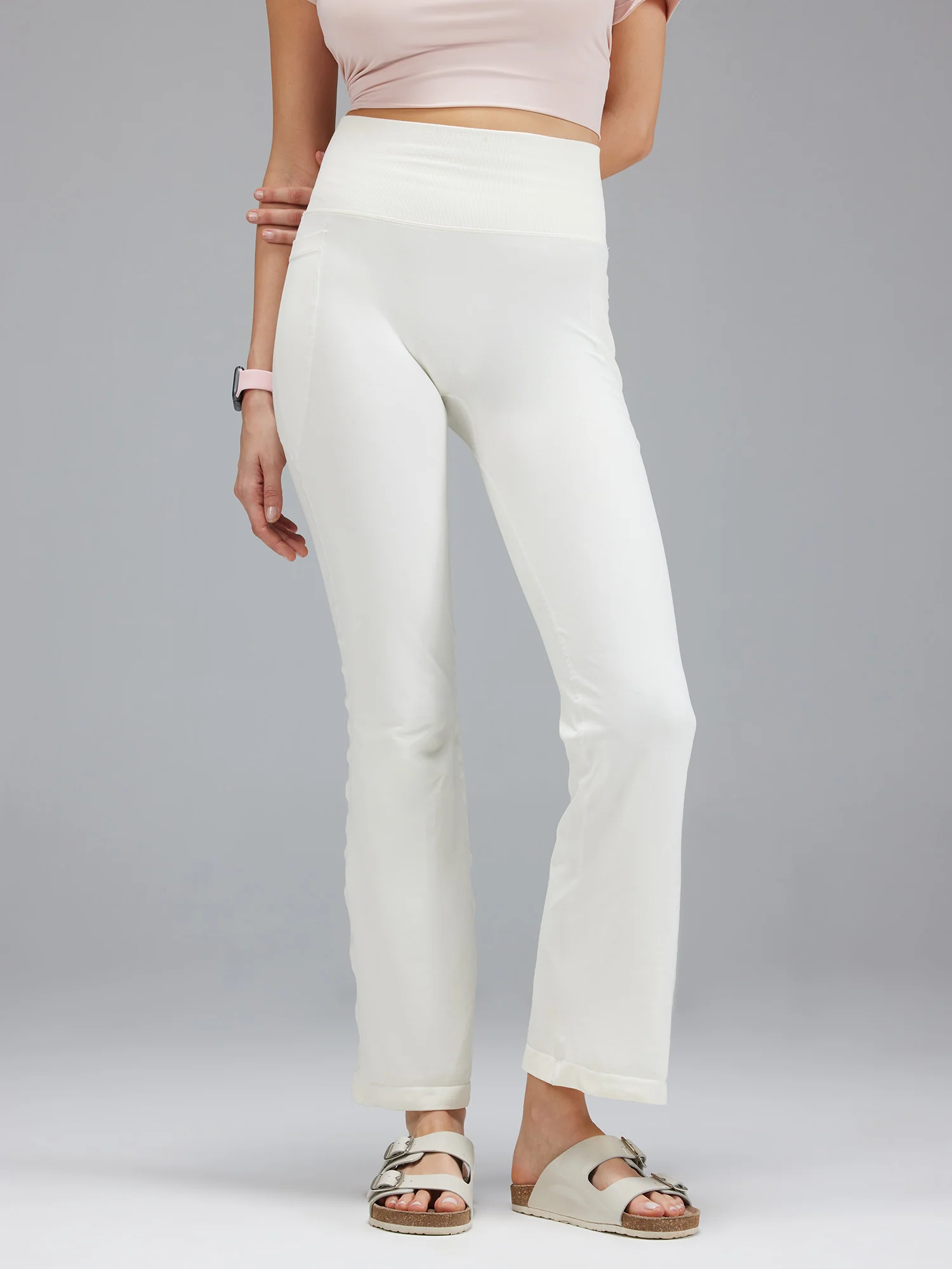 Coconut-milk Sculpt 2.0 Flare Leggings - Image 3