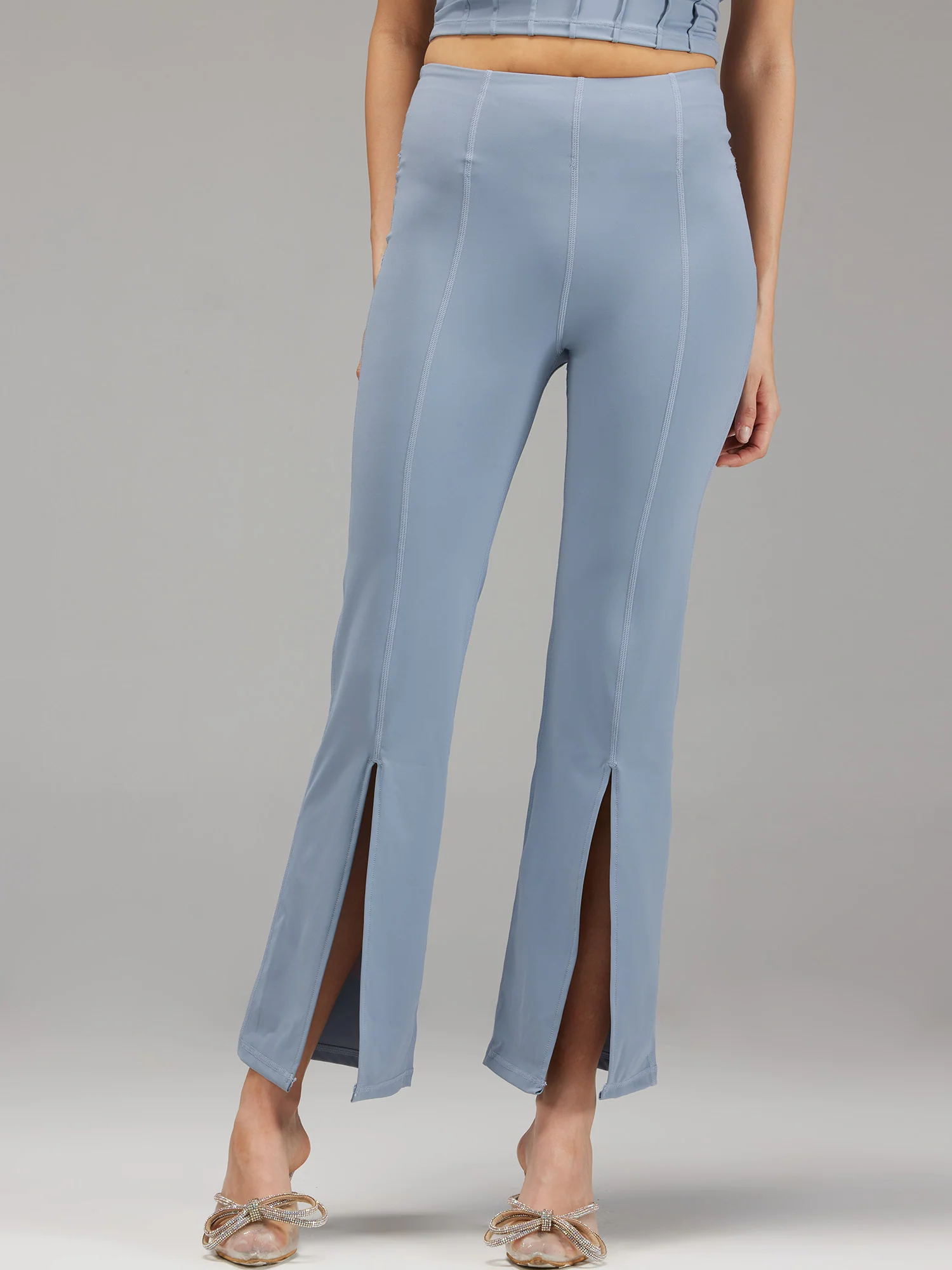 Dusty-Blue Knot-Retro Set - Image 4