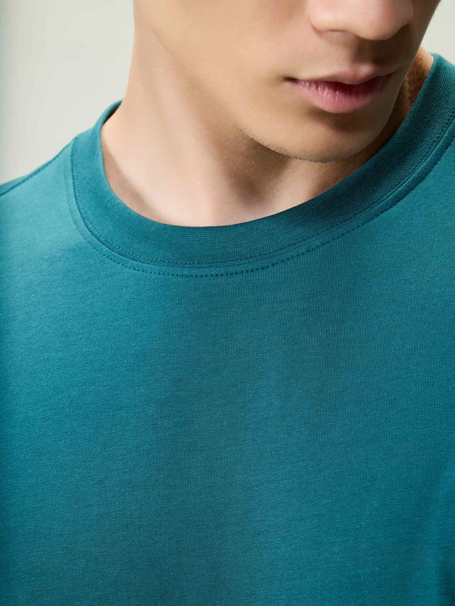 Green Everywear Leisure Tee - Image 7