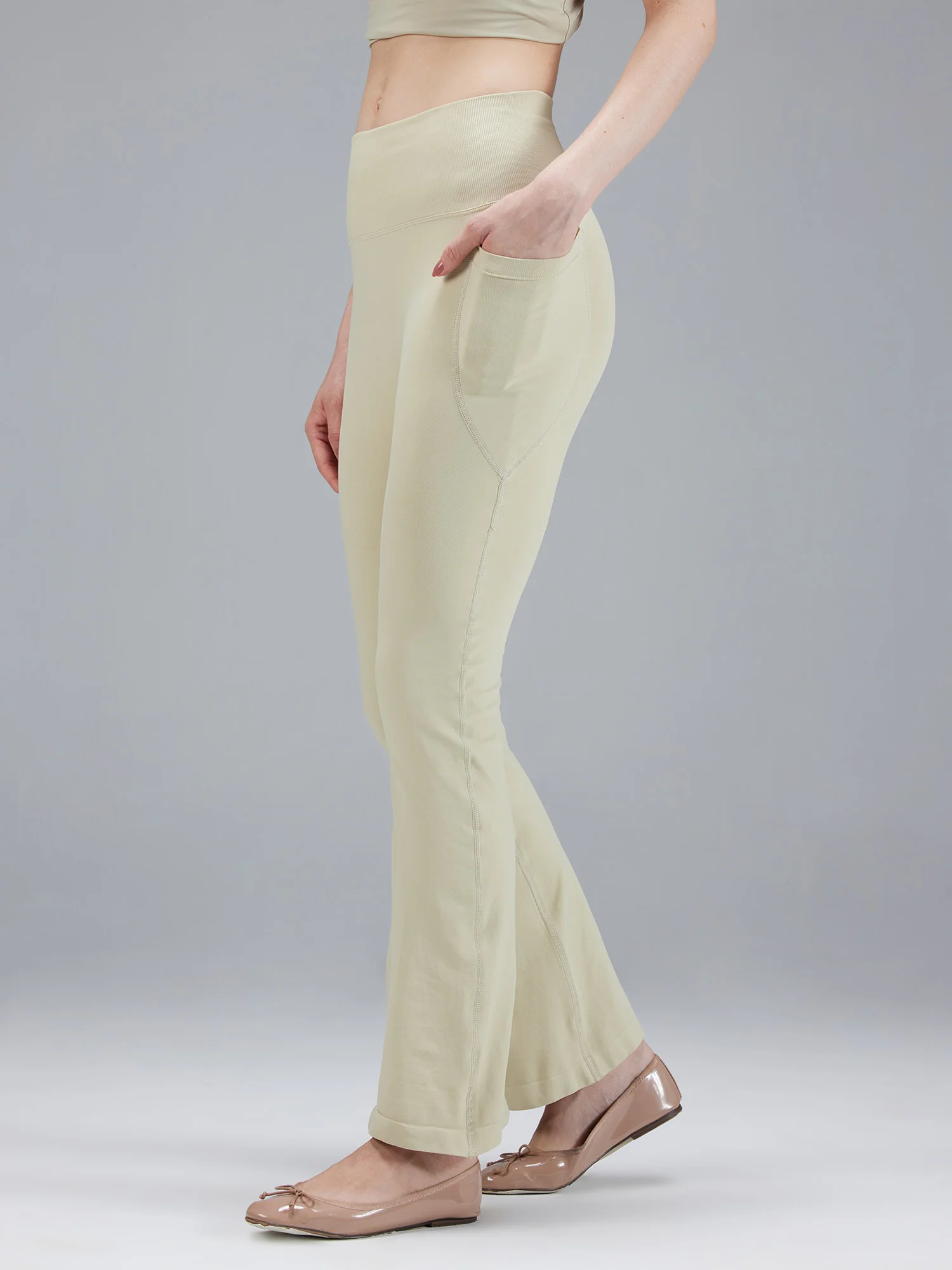 Matcha Sculpt 2.0 Flare Leggings - Image 3