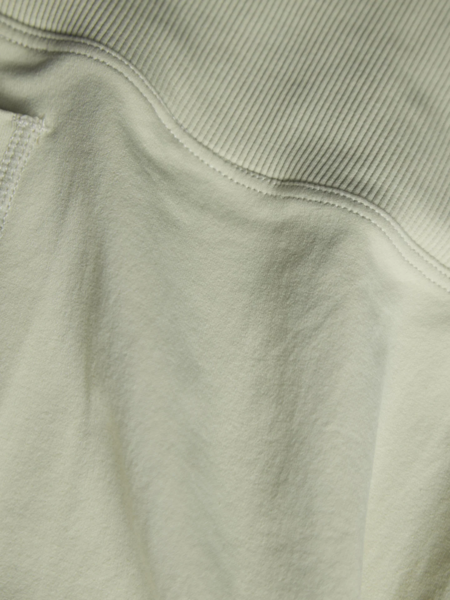 Matcha Sculpt 2.0 Flare Leggings - Image 6