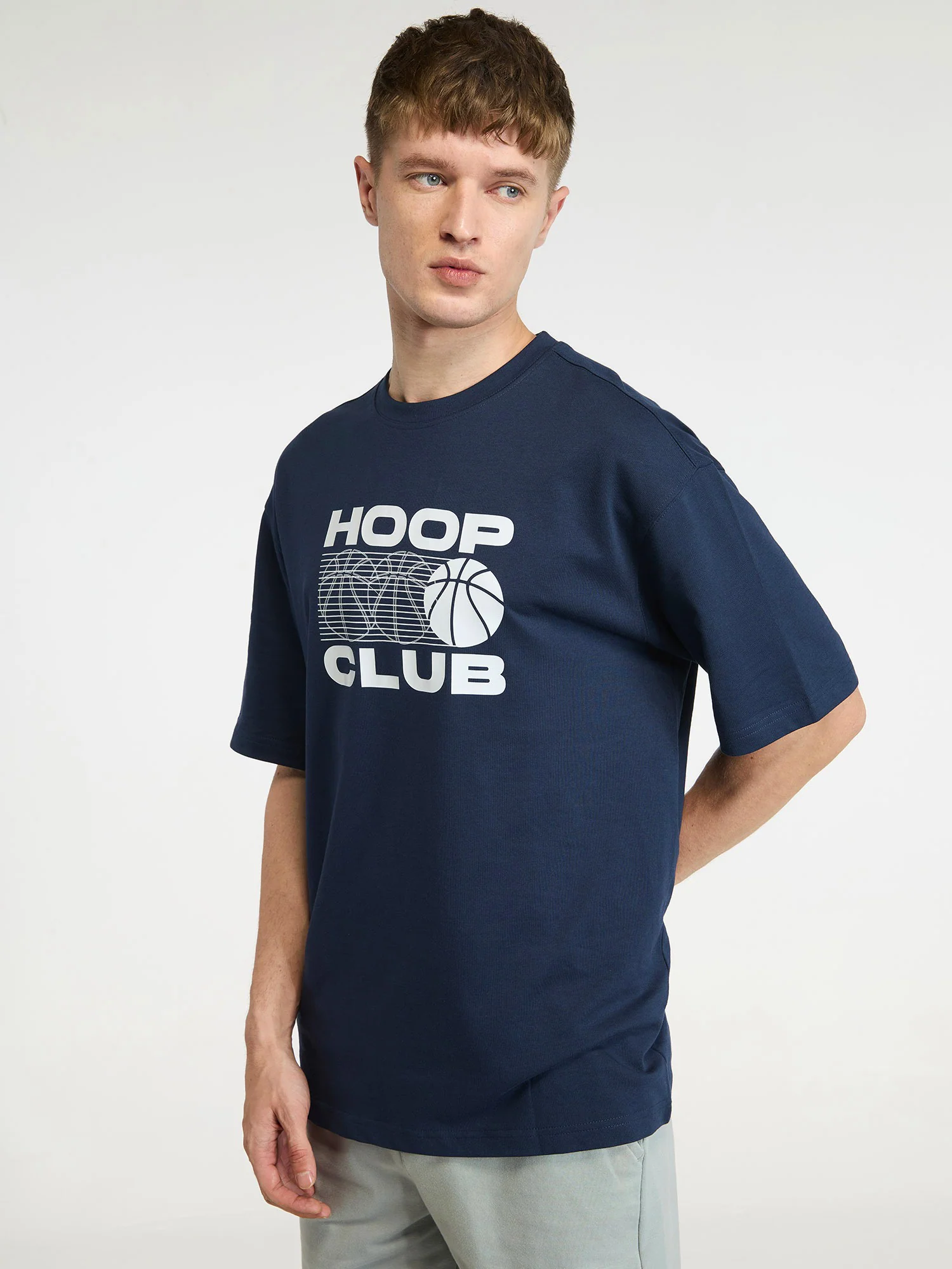 Navy Certified Hoopers Oversized Printed Tee - Men - Image 6