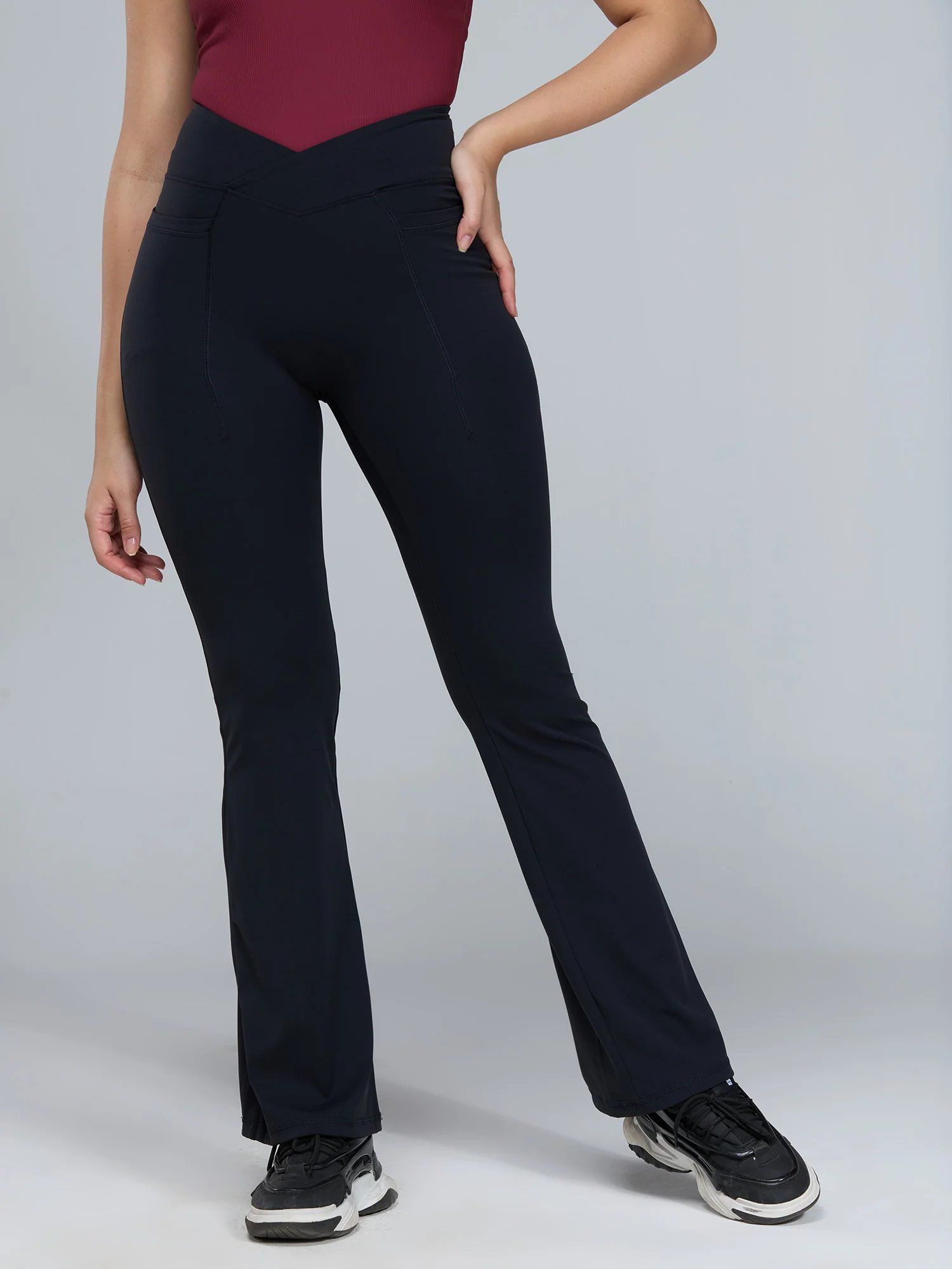 Obsidian Black Extra Tall Hourglass Flared Leggings - Image 9