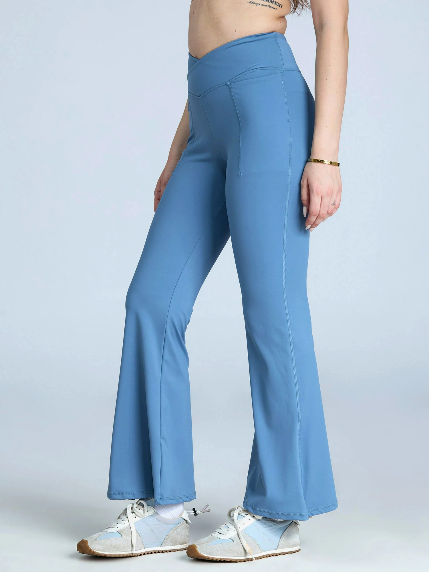 Pebble Hourglass Flared Leggings - Image 7