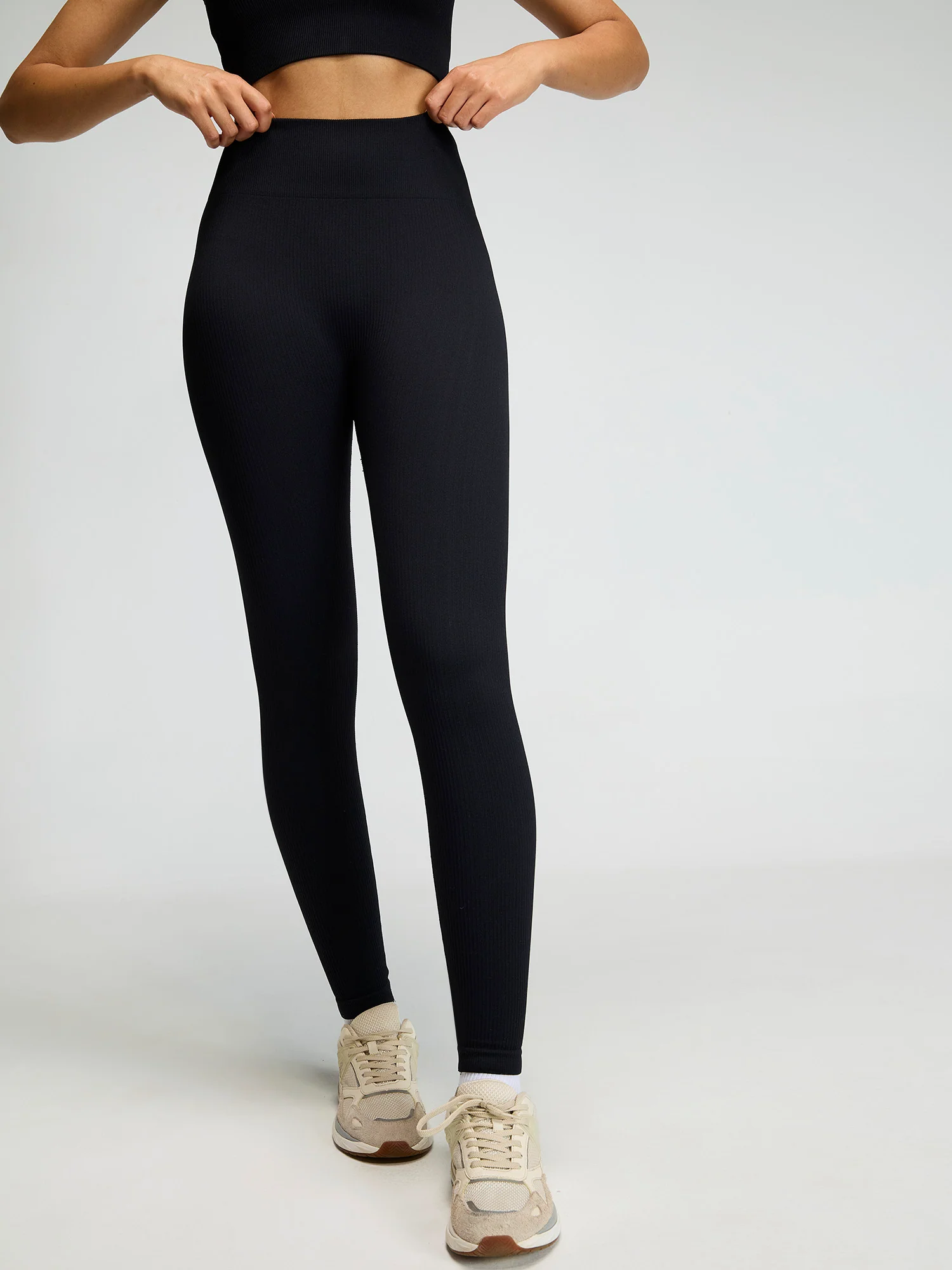 Raven Black Seamless Cinched Leggings - Image 5