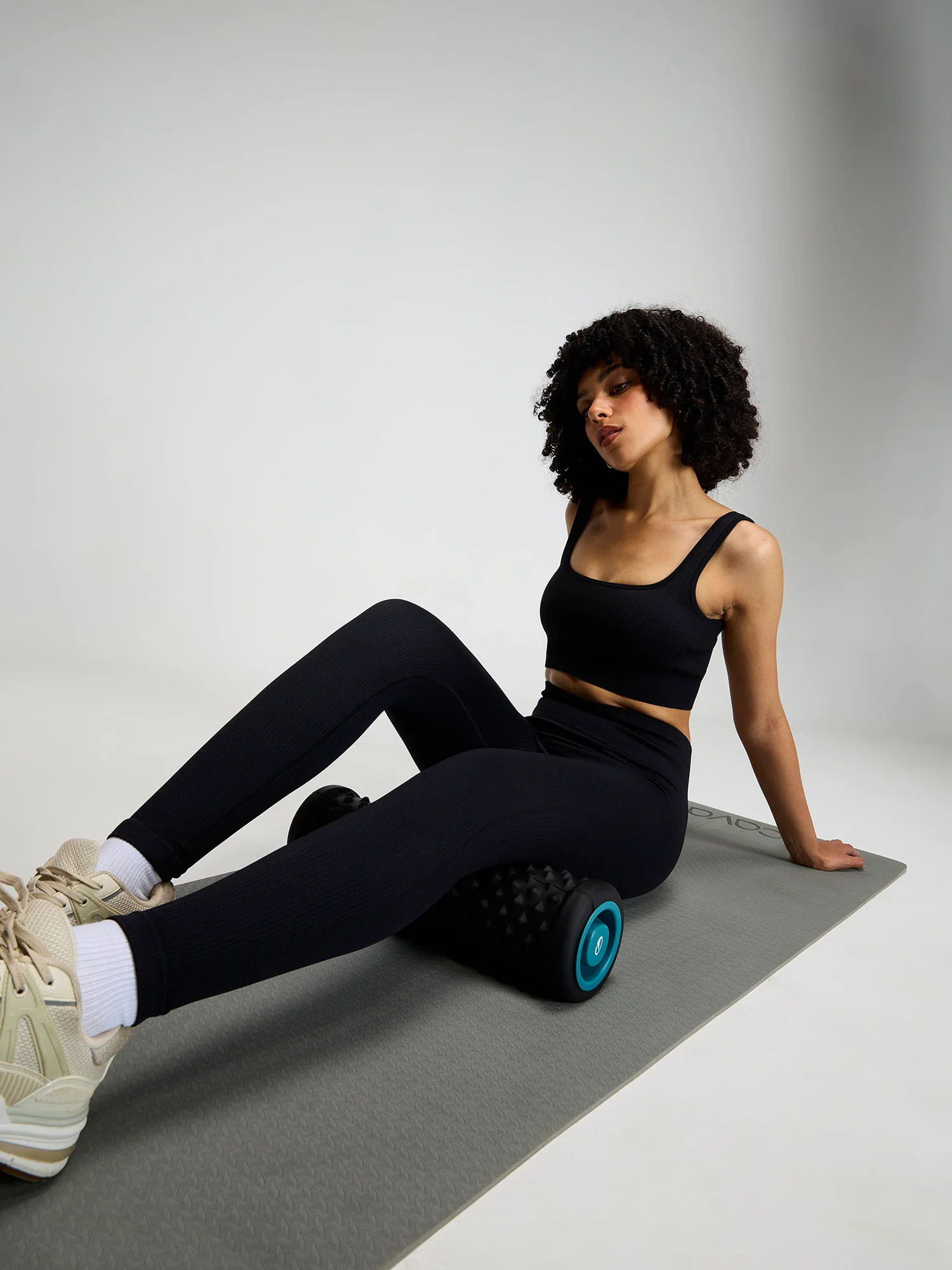 Raven Black Seamless Cinched Leggings - Image 7