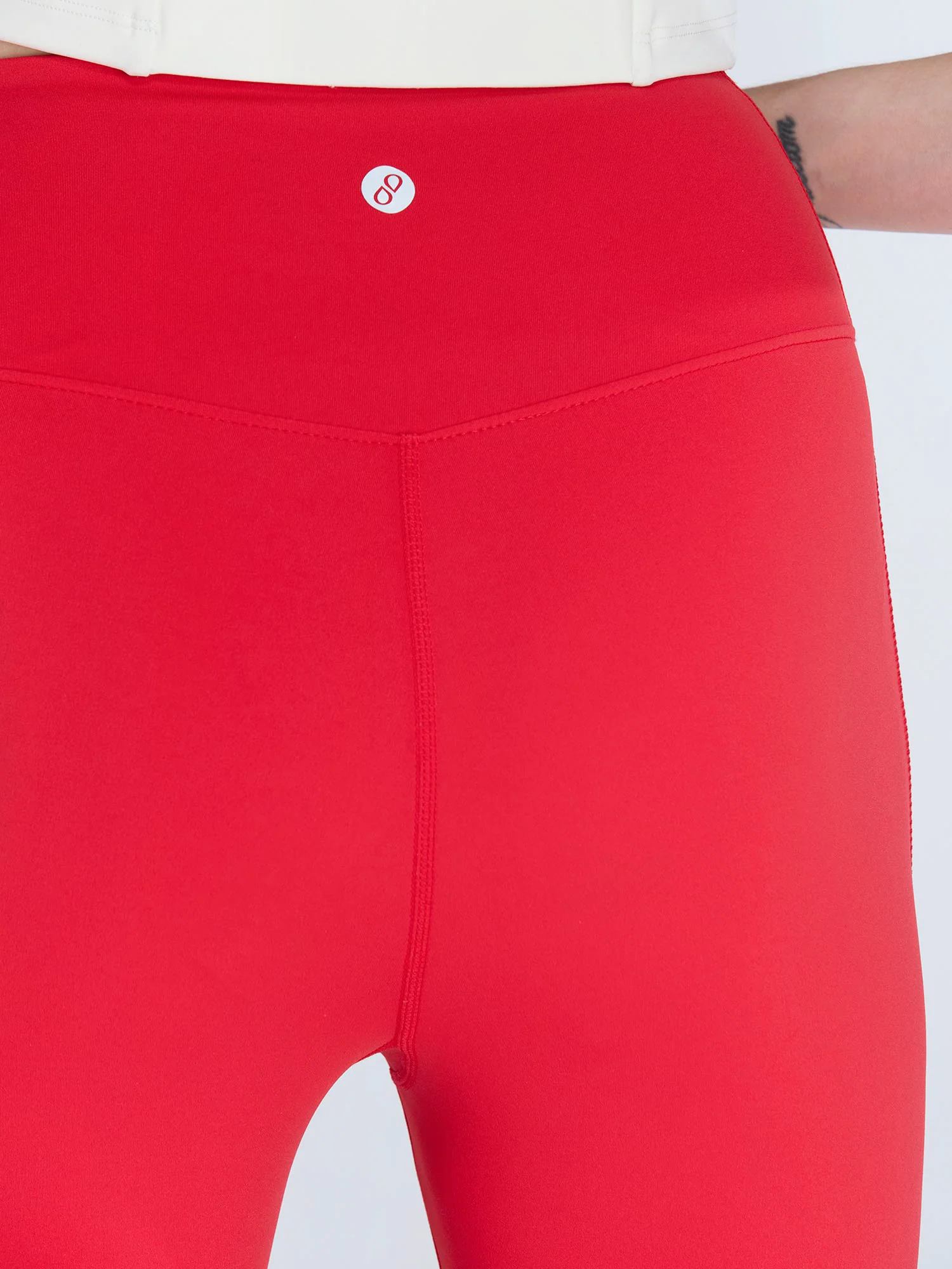 Red Hourglass Snug Leggings - Image 6