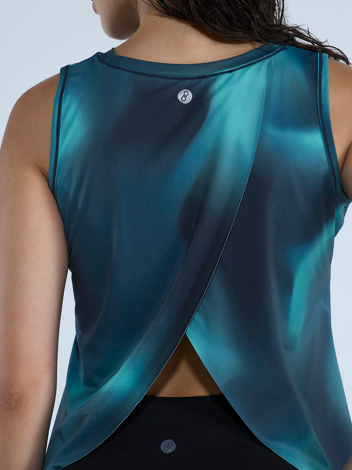 Teal Fluid Overlap Tank - Image 7
