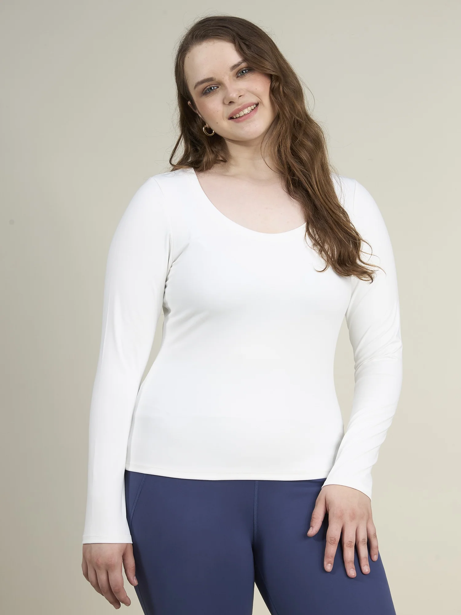 White Sculpt Scoop Top - Image 5